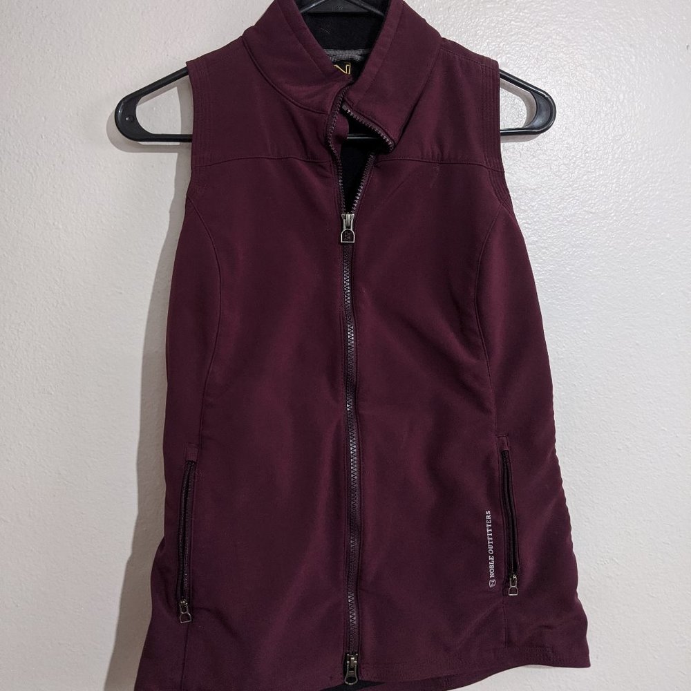Noble Outfitters Maroon Womens Small Vest